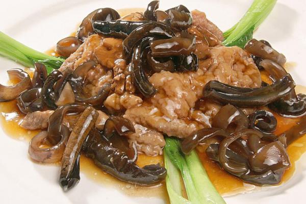 海参和肉的搭配热菜